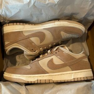 Nike Dunks